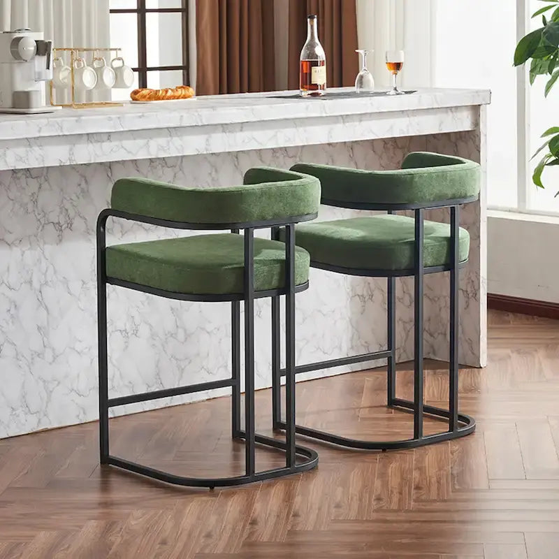 Set di 2 sgabelli da bar rivestiti in tessuto, sgabelli da bar altezza bancone con schienale a botte, sedie da pranzo con struttura e braccioli in metallo
