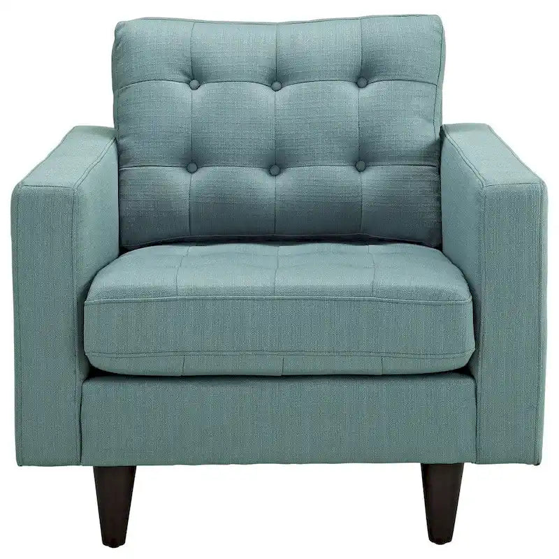 Poltrona moderna imbottita, tessuto capitonné, gambe in legno massello, sedia d'accento per soggiorno