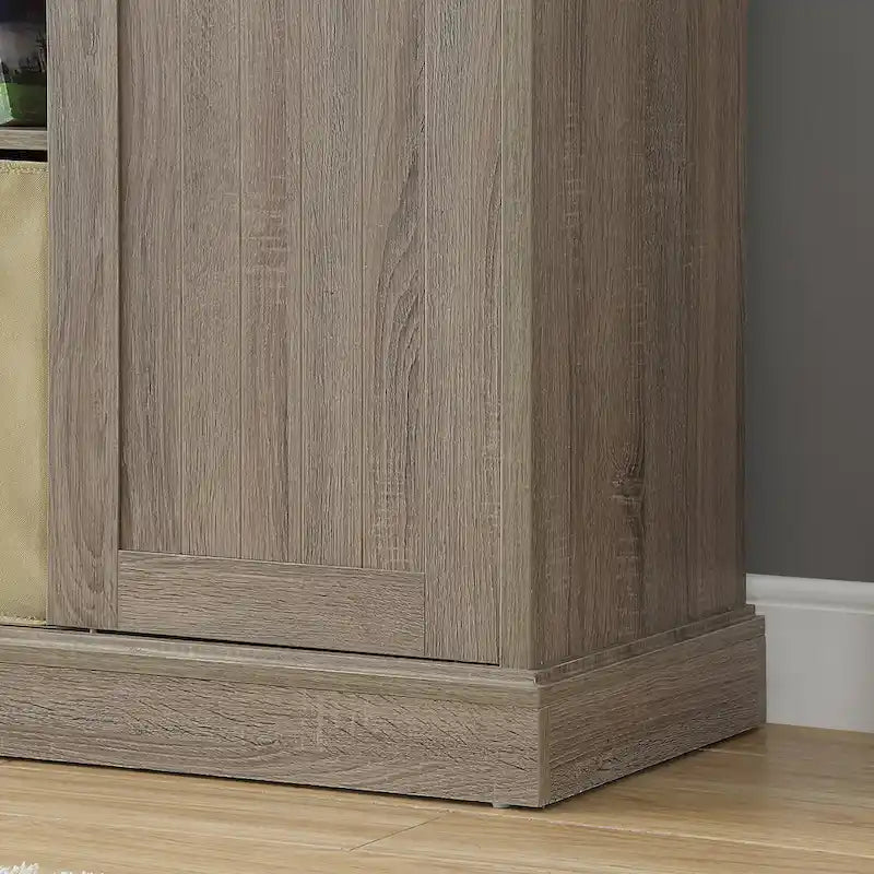 Mobile porta TV da 60" stile rustico per TV fino a 65", ante scorrevoli a fienile, ripiani aperti, contenitori in tessuto, gestione cavi