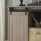 Mobile porta TV da 60" stile rustico per TV fino a 65", ante scorrevoli a fienile, ripiani aperti, contenitori in tessuto, gestione cavi