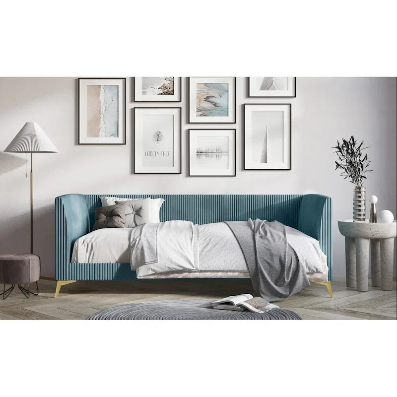 Letto a giorno matrimoniale imbottito Elsie