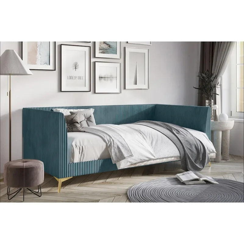 Letto a giorno matrimoniale imbottito Elsie