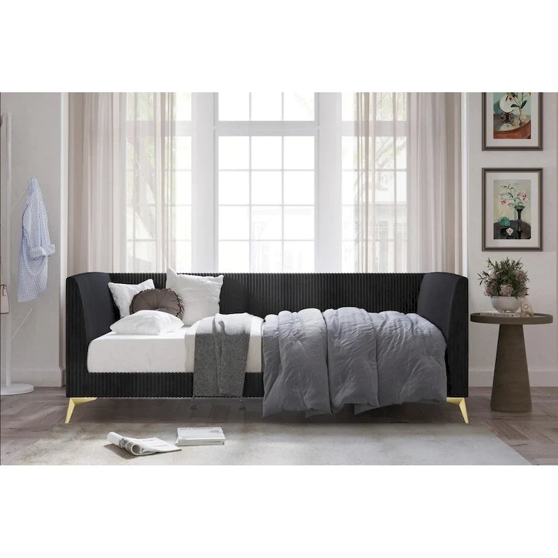Letto a giorno matrimoniale imbottito Elsie