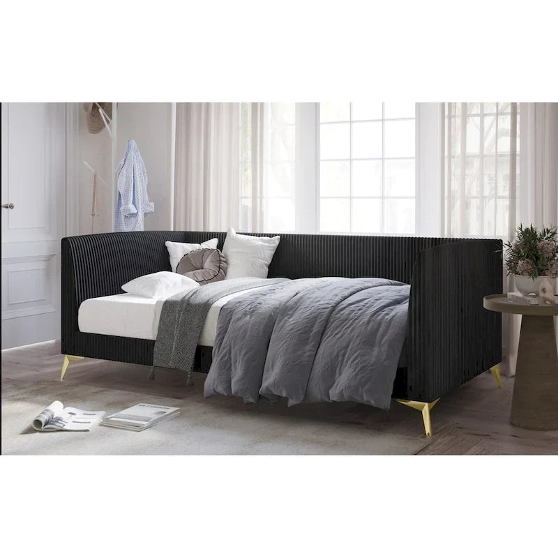 Letto a giorno matrimoniale imbottito Elsie